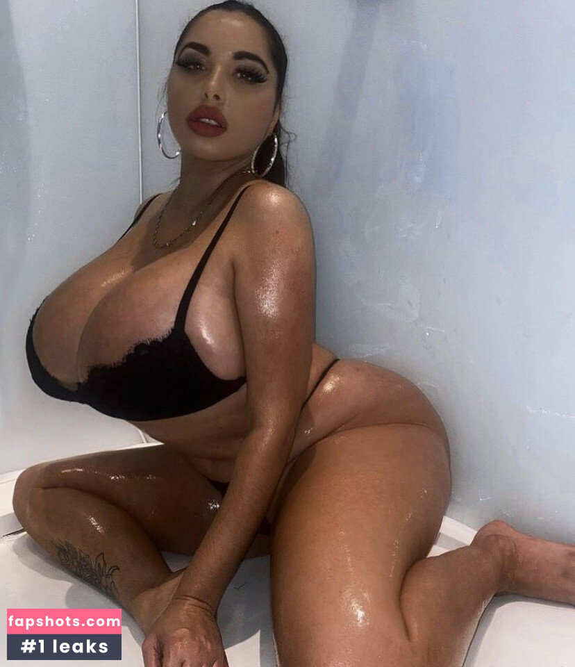 lindaadams gallery photo #17