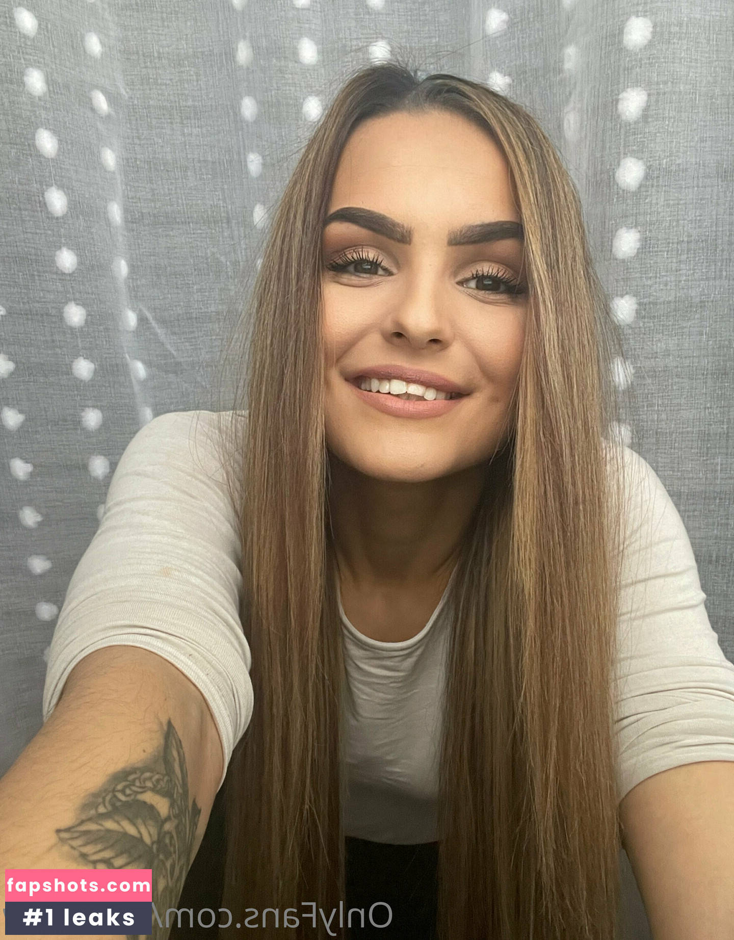 lindanew gallery photo #12