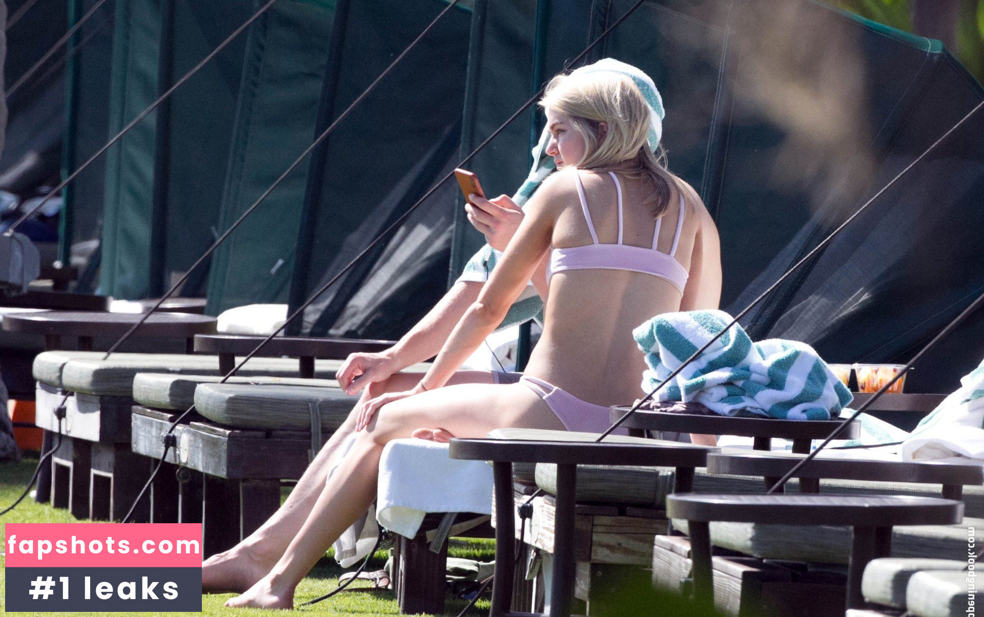 Lindsay Arnold Cusick gallery photo #9