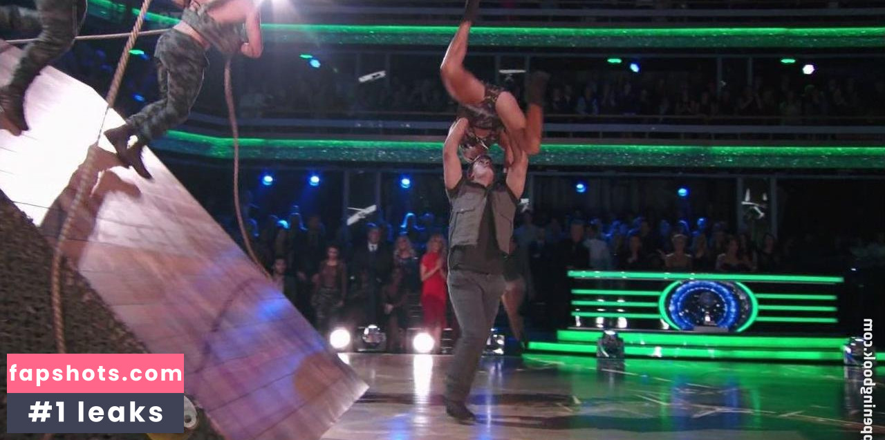 Lindsay Arnold Nude Leaks OnlyFans Photos #31 - Fapshots