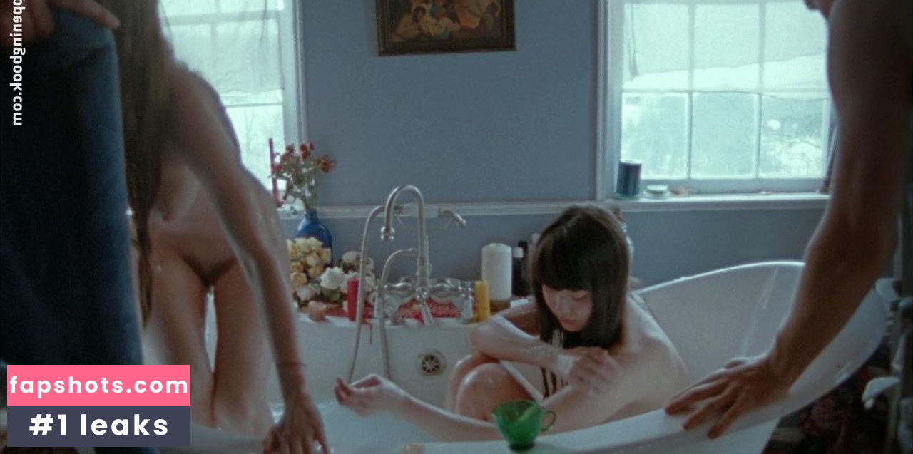 Lindsay Burdge gallery photo #37