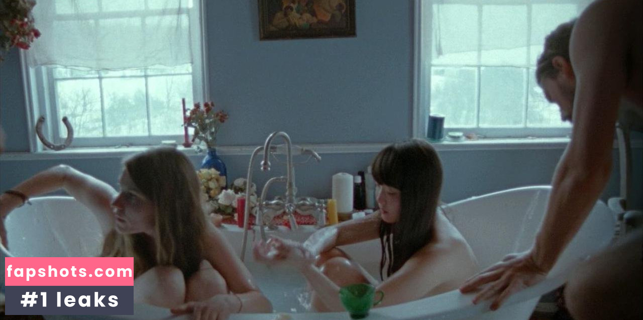 Lindsay Burdge gallery photo #40