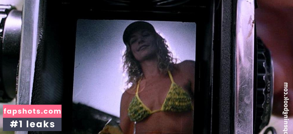 Lindsay Caroline Robba