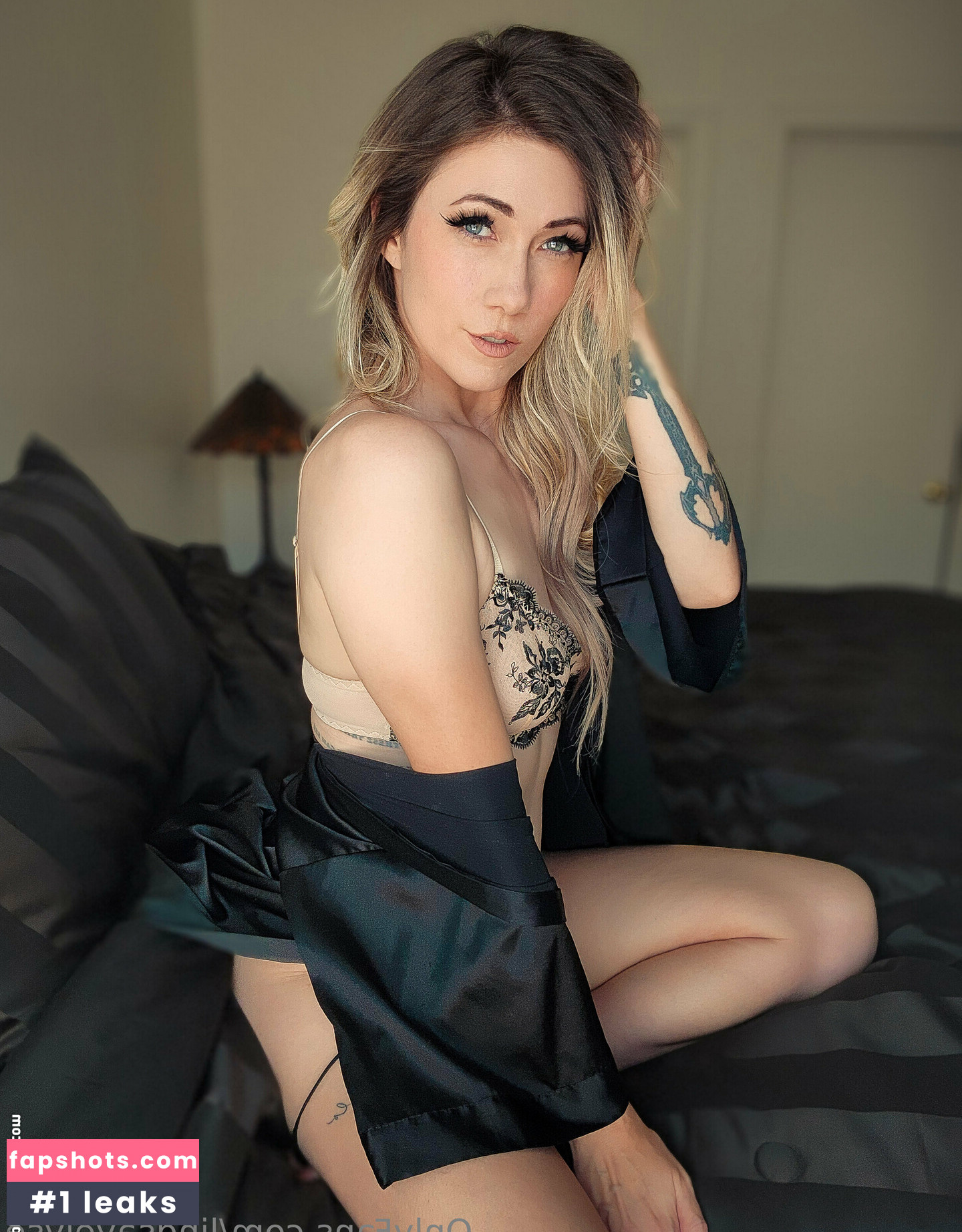 Lindsay Elyse Nude Leaks OnlyFans Photos #6 - LeakJerk