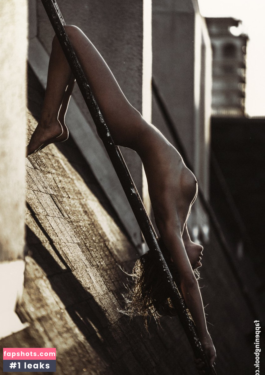 Lindsay Hancock Nude Leaks OnlyFans Photos #8 - LeakJerk