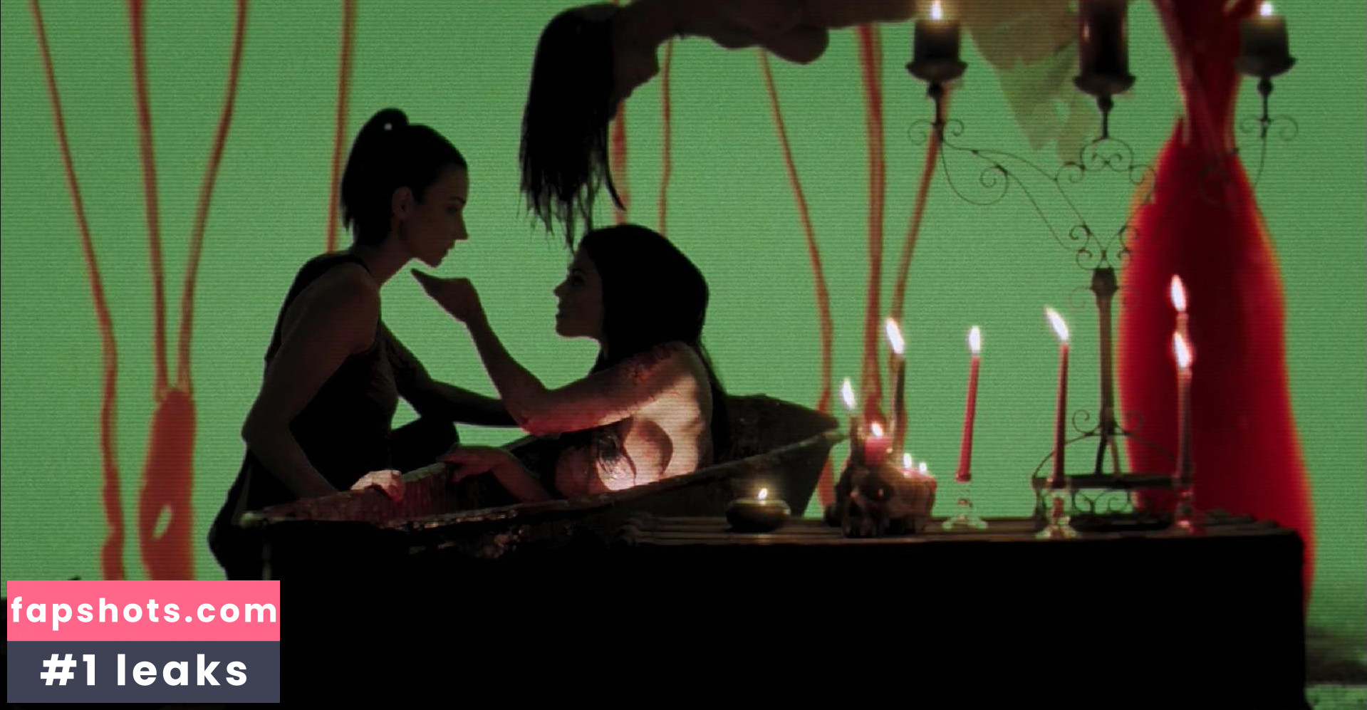 Lindsay Hartley gallery photo #2