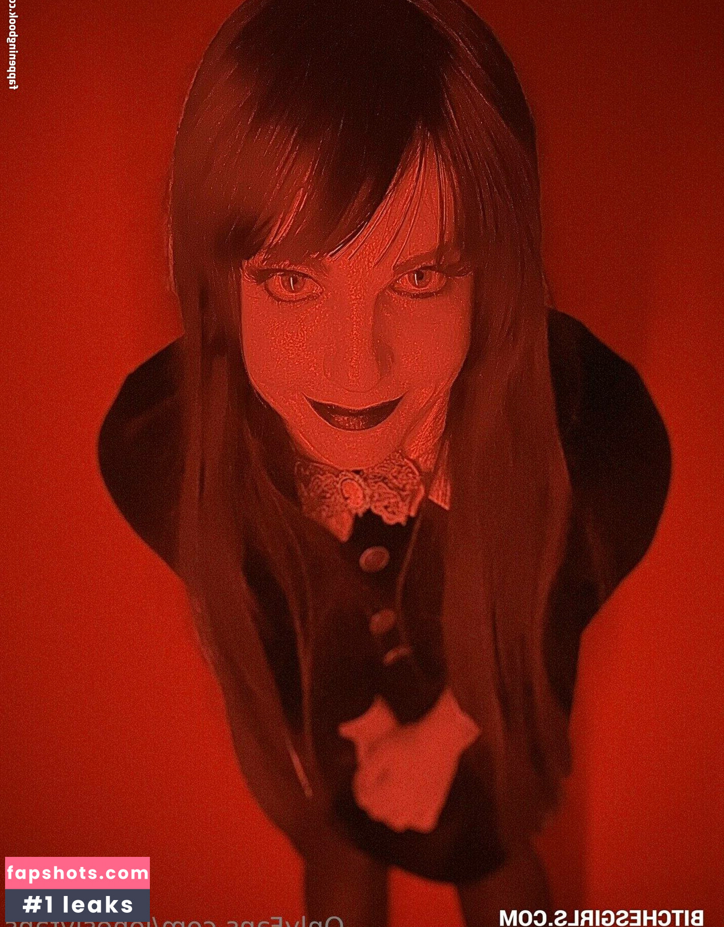 Lindsay Jones gallery photo #10