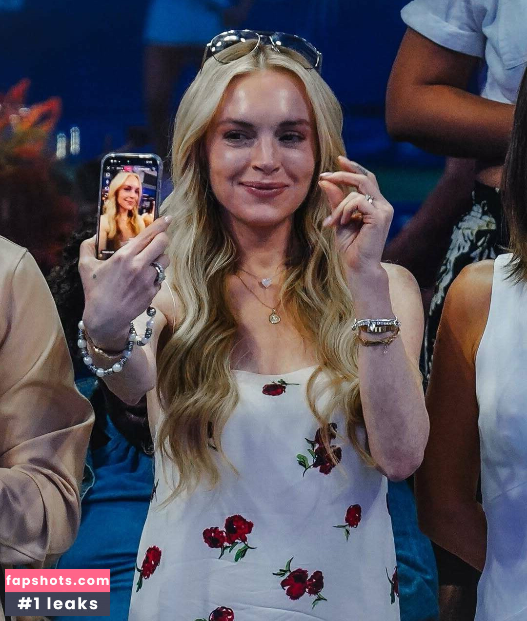 Lindsay Lohan gallery photo #15