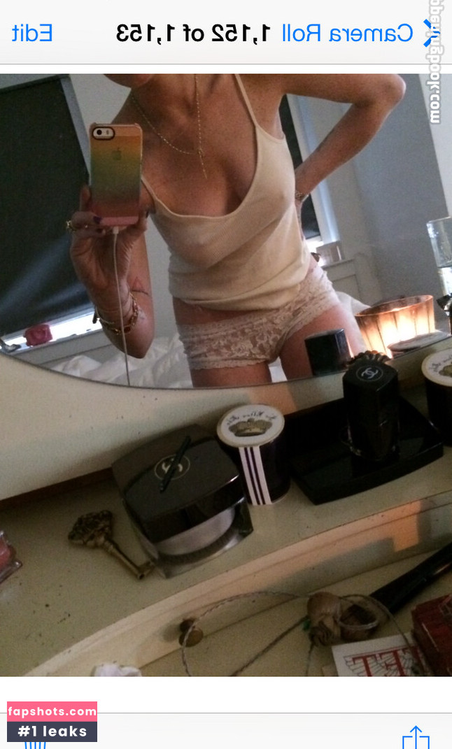 Lindsay Lohan gallery photo #184