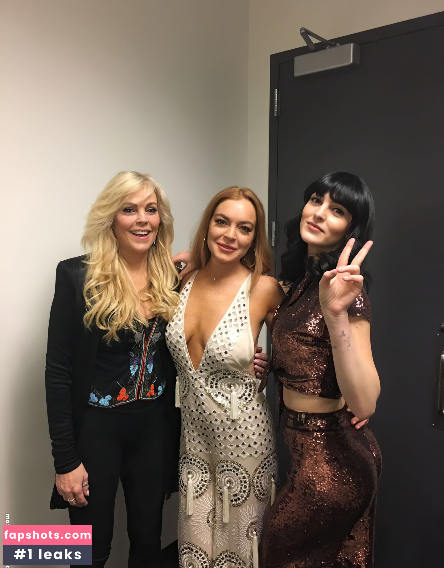 Lindsay Lohan gallery photo #448