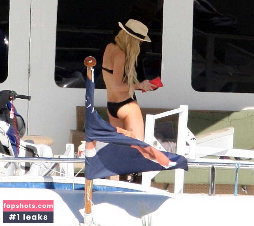 Lindsay Lohan gallery photo #554