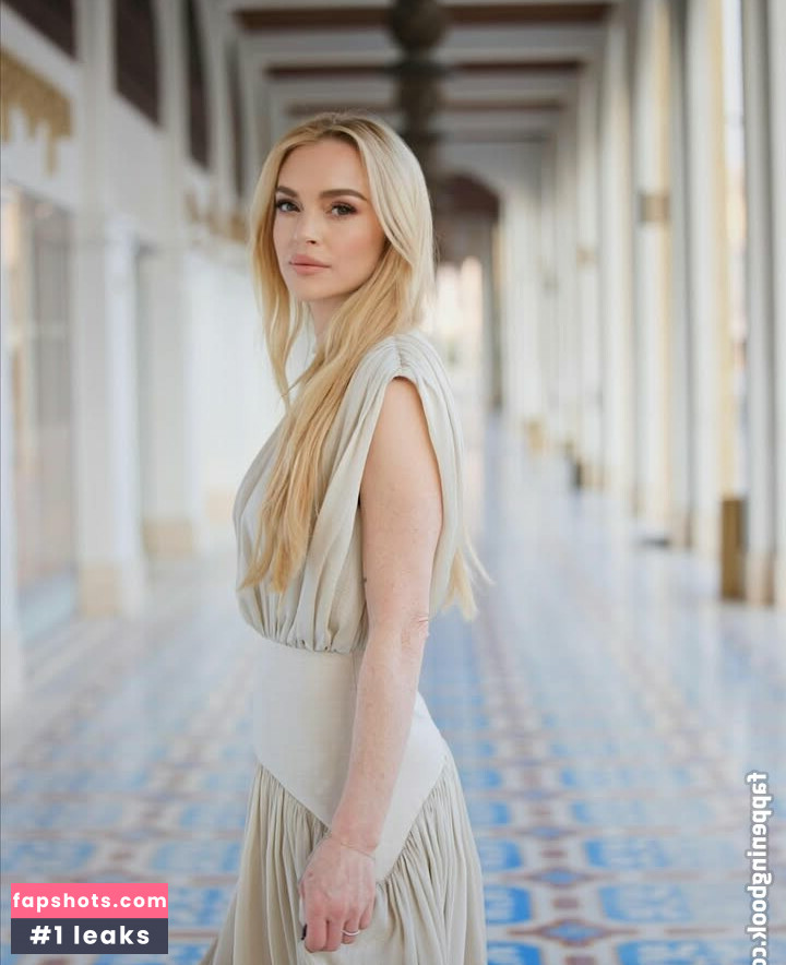 Lindsay Lohan gallery photo #7