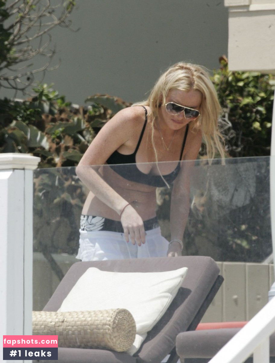 Lindsay Lohan gallery photo #672