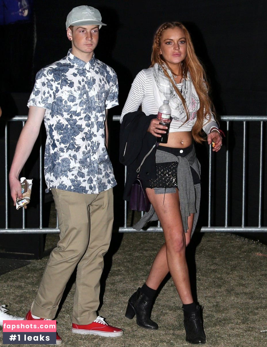 Lindsay Lohan gallery photo #713