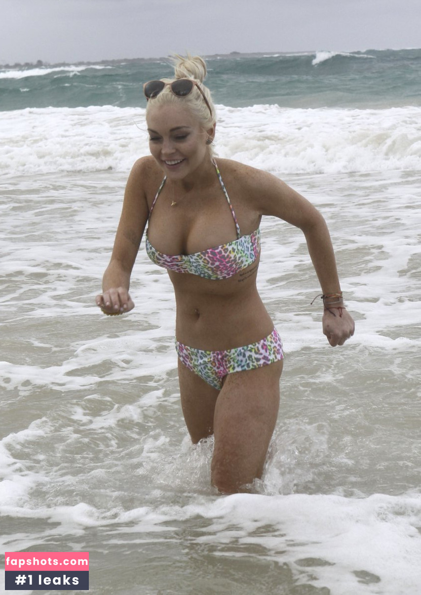Lindsay Lohan gallery photo #736