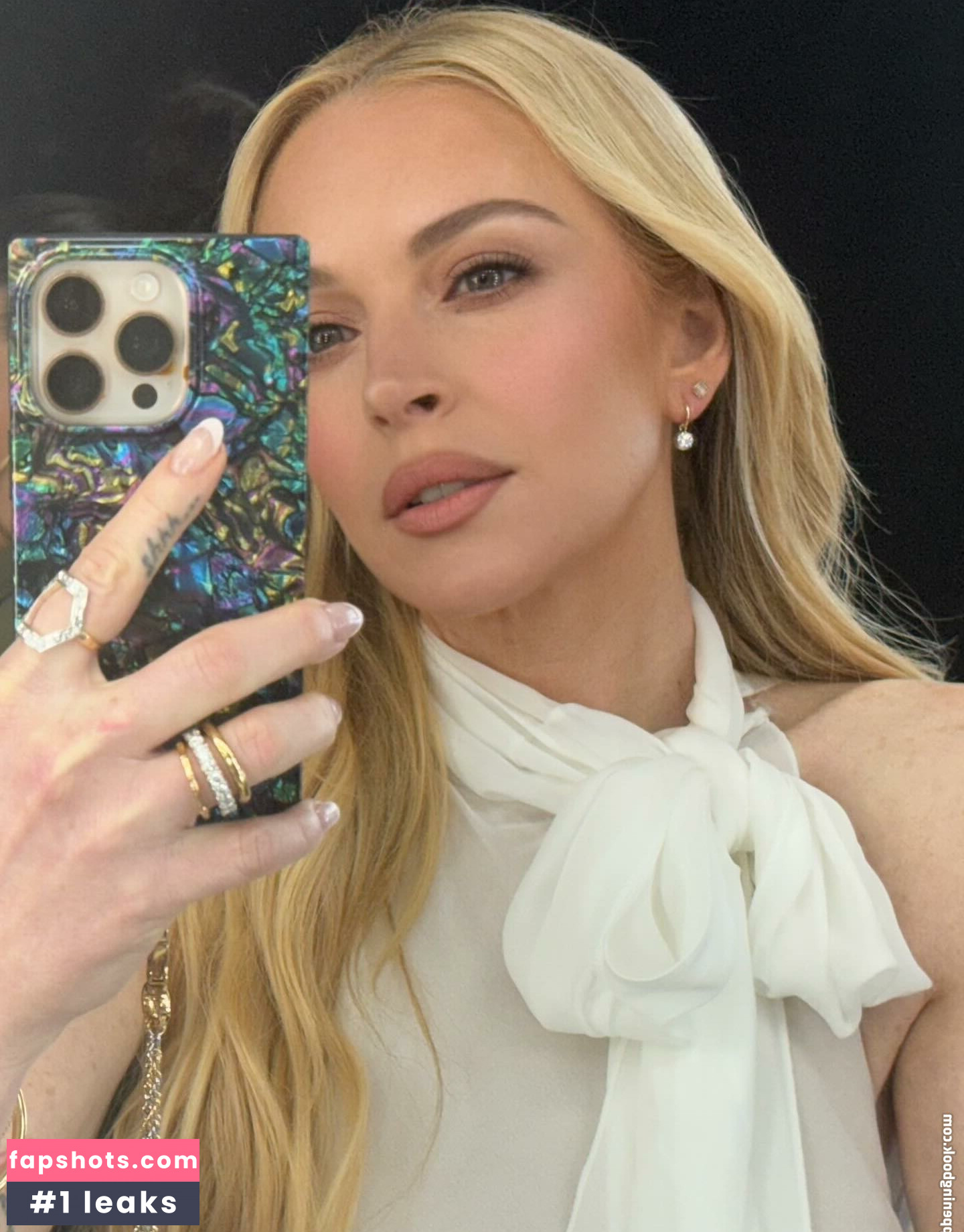 Lindsay Lohan gallery photo #9