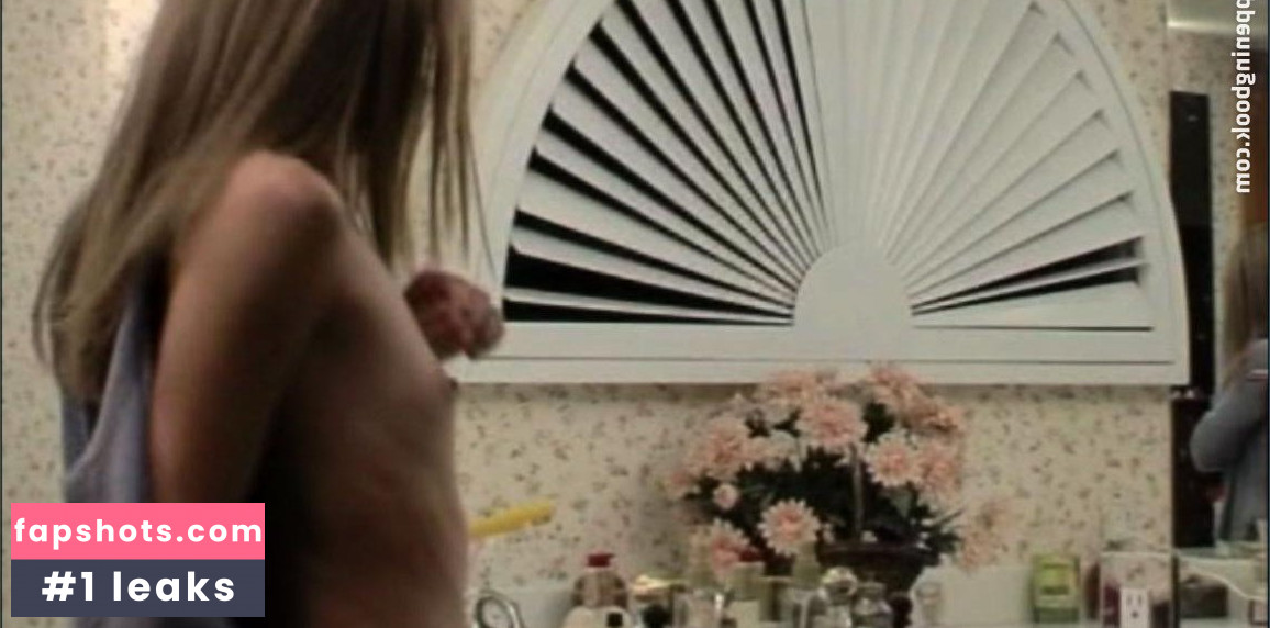 Lindsay Page gallery photo #3