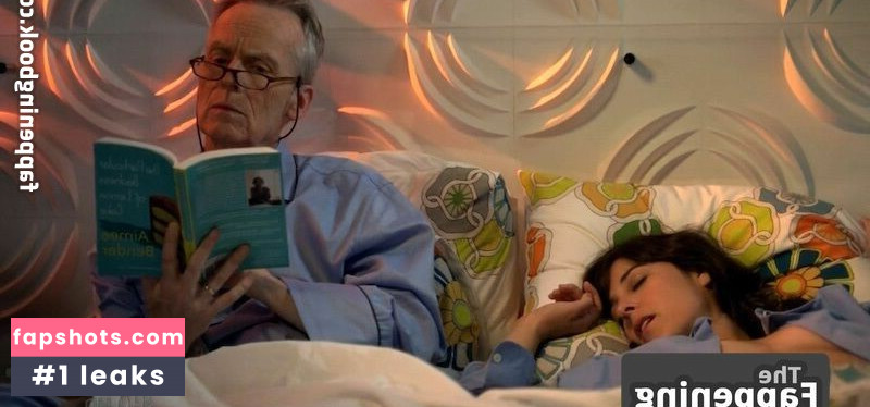 Lindsay Sloane gallery photo #33