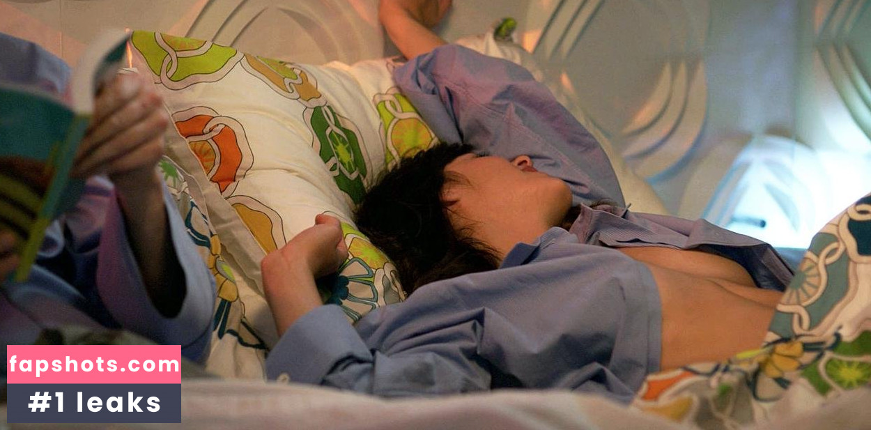 Lindsay Sloane gallery photo #44