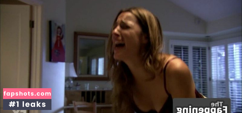 Lindsay Sloane gallery photo #10