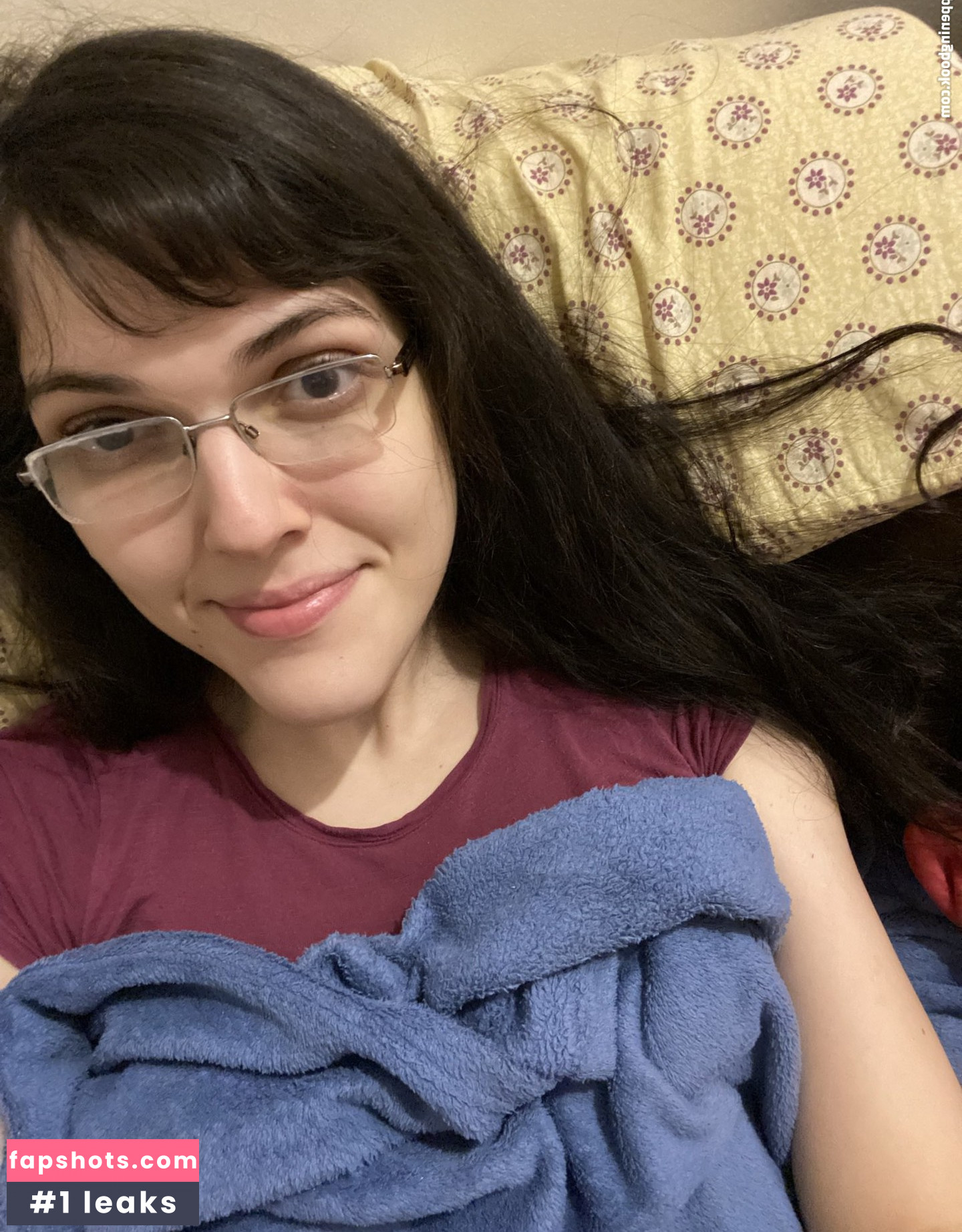 Lindsay Vanilla gallery photo #3