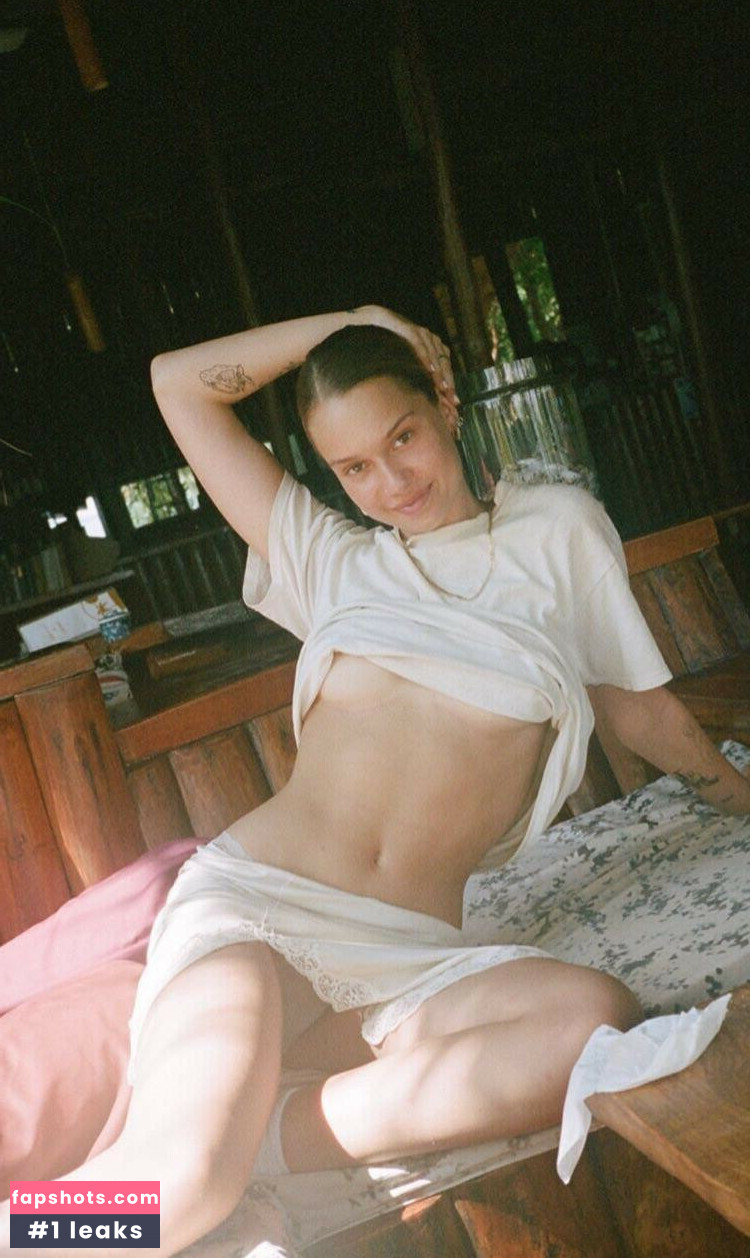 Lindsay Vrckovnik Linmick gallery photo #31