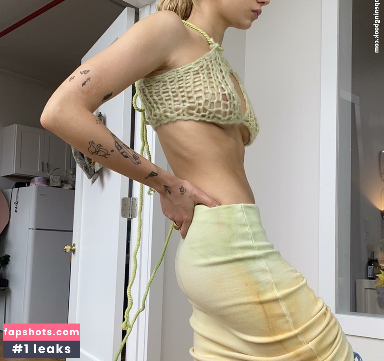 Lindsay Vrckovnik Linmick gallery photo #32