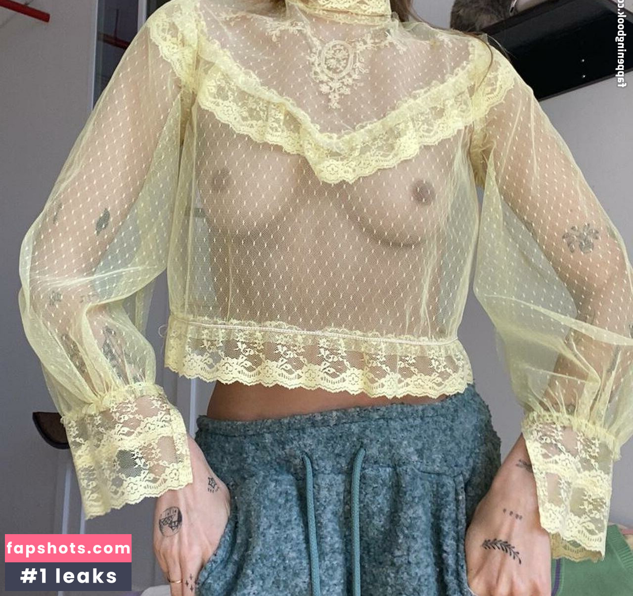 Lindsay Vrckovnik Linmick gallery photo #34