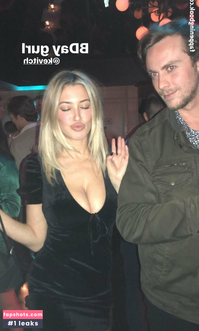 Lindsey Kevitch nude babe gallery