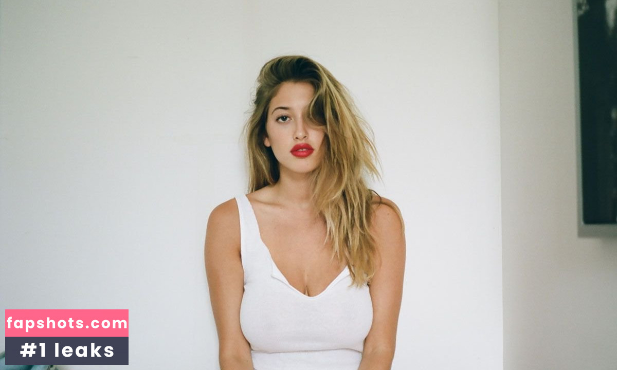 Lindsey Kevitch gallery photo #66