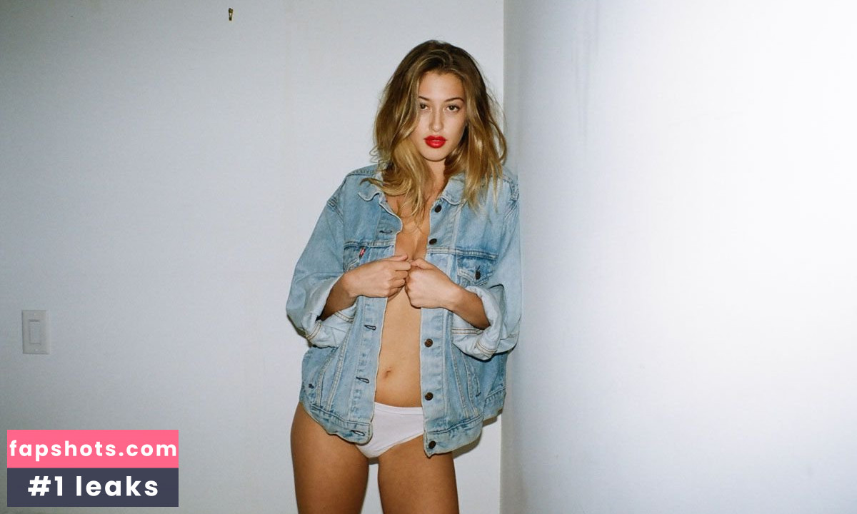 Lindsey Kevitch gallery photo #80