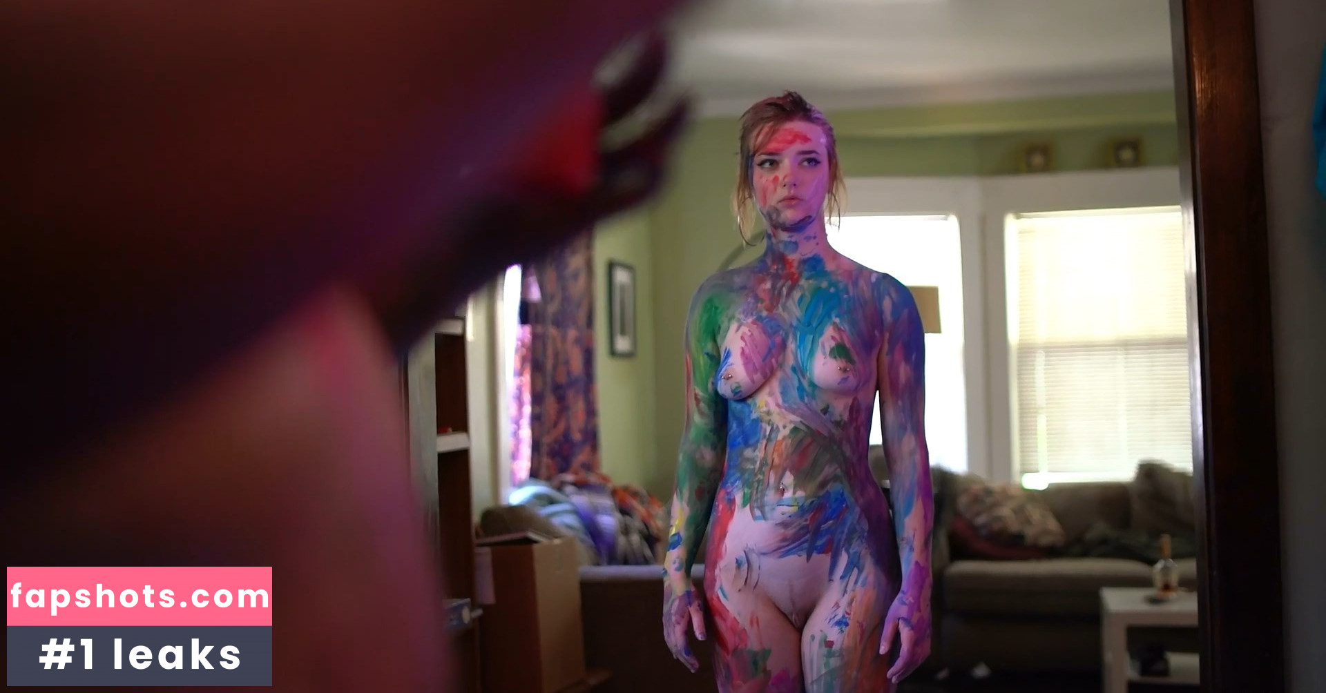 Lindsey Normington gallery photo #6