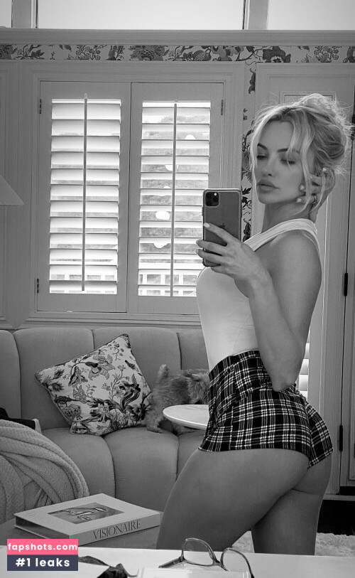 Lindsey Pelas gallery photo #1167