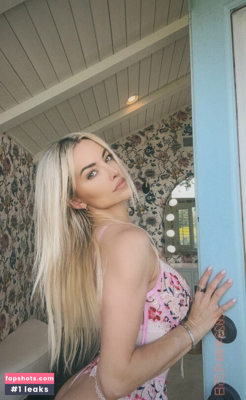 Lindsey Pelas gallery photo #1212