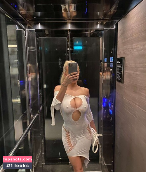 Lindsey Pelas gallery photo #1318