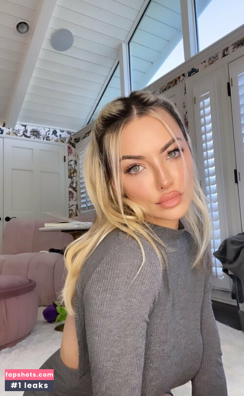 Lindsey Pelas gallery photo #1366