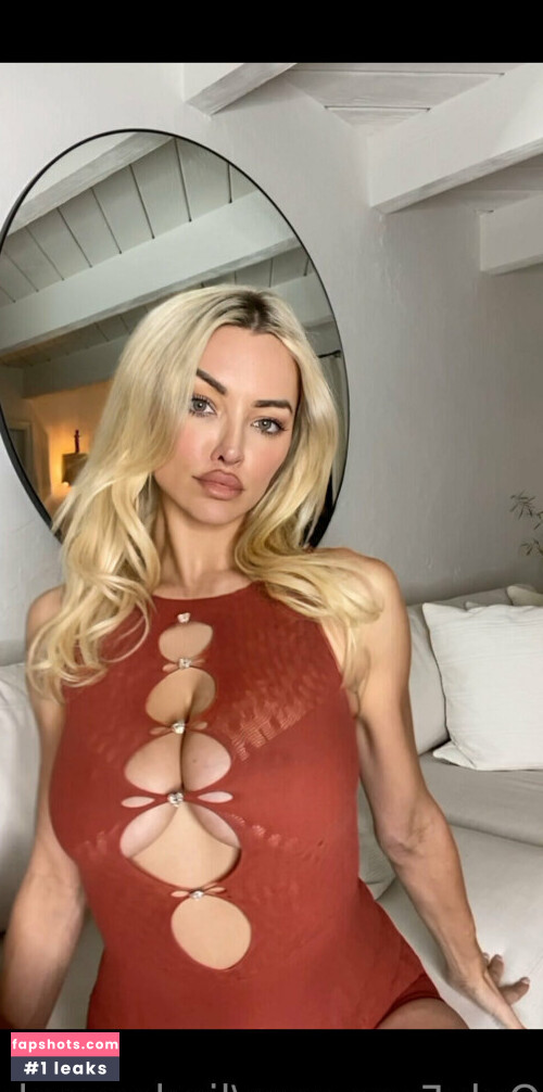 Lindsey Pelas gallery photo #1458