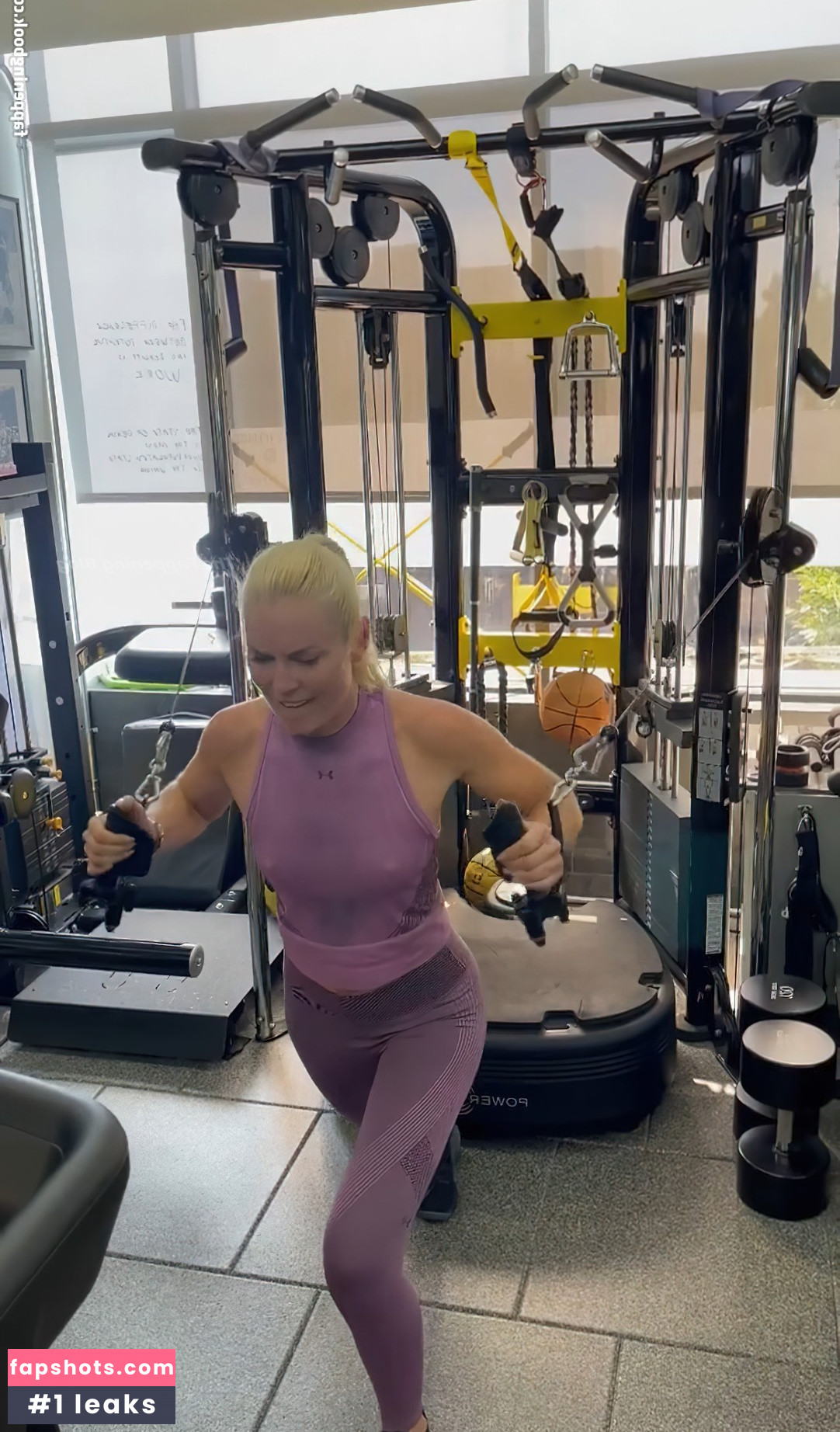 Lindsey Vonn gallery photo #214