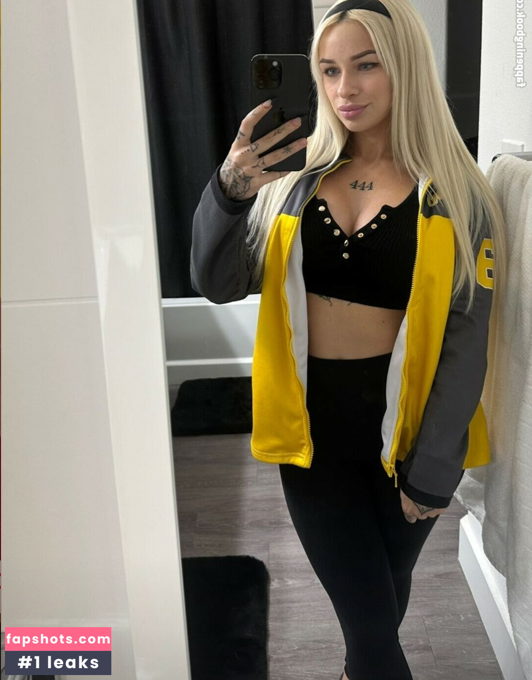 lindseyparanormal Nude Leaks OnlyFans Photos #33 - LeakJerk