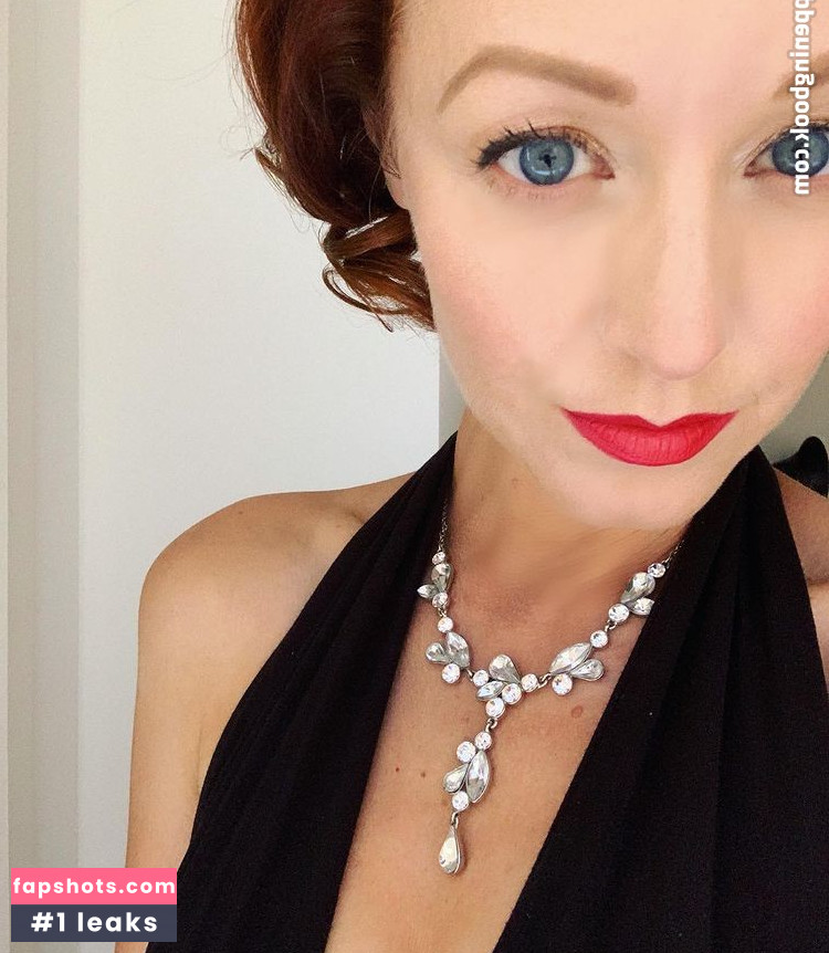 Lindy Booth gallery photo #30