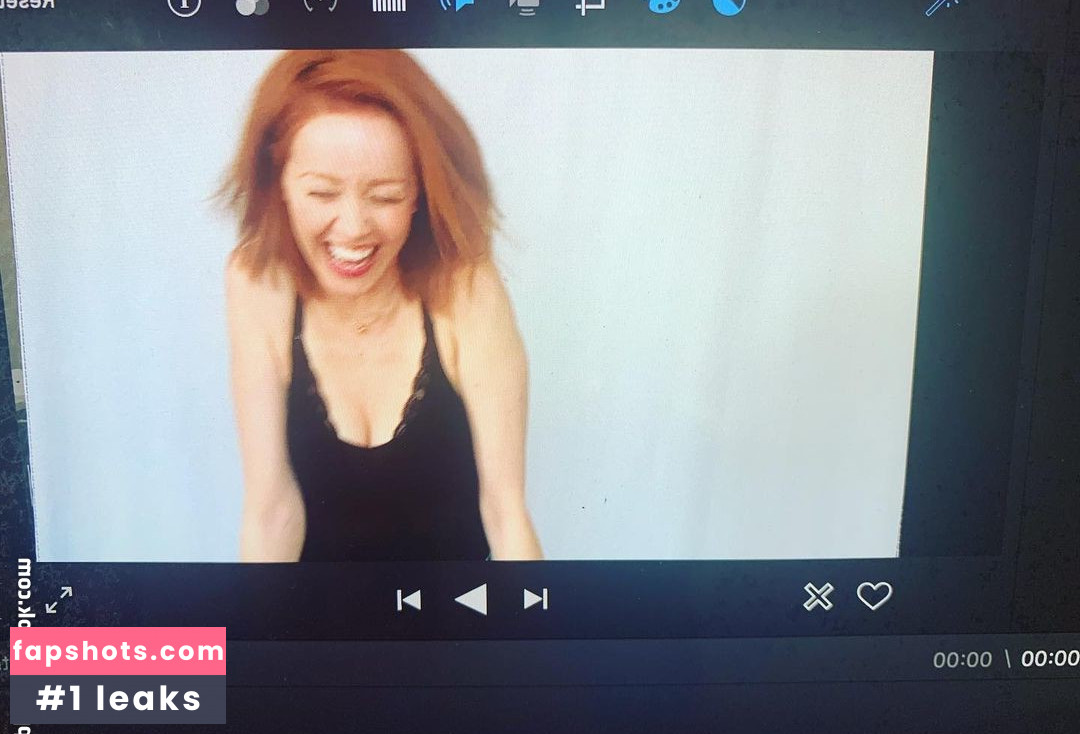 Lindy Booth gallery photo #47