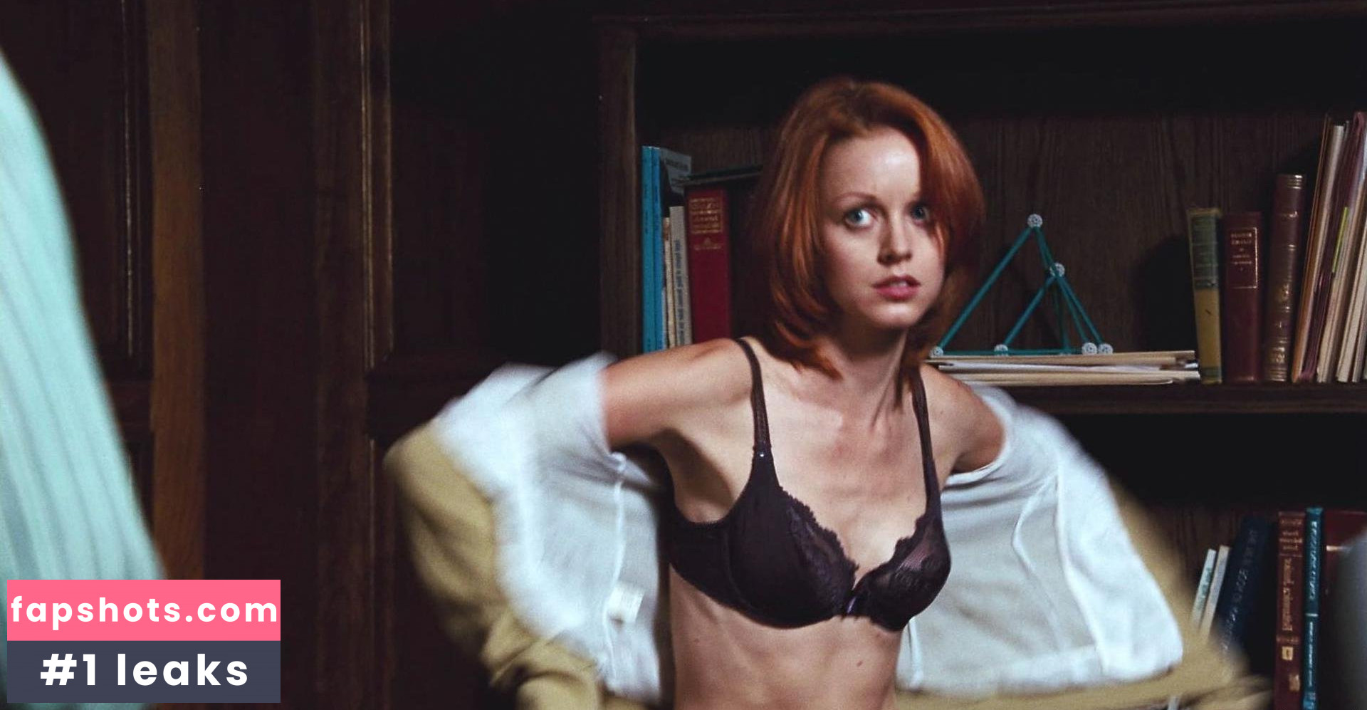 Lindy Booth gallery photo #62