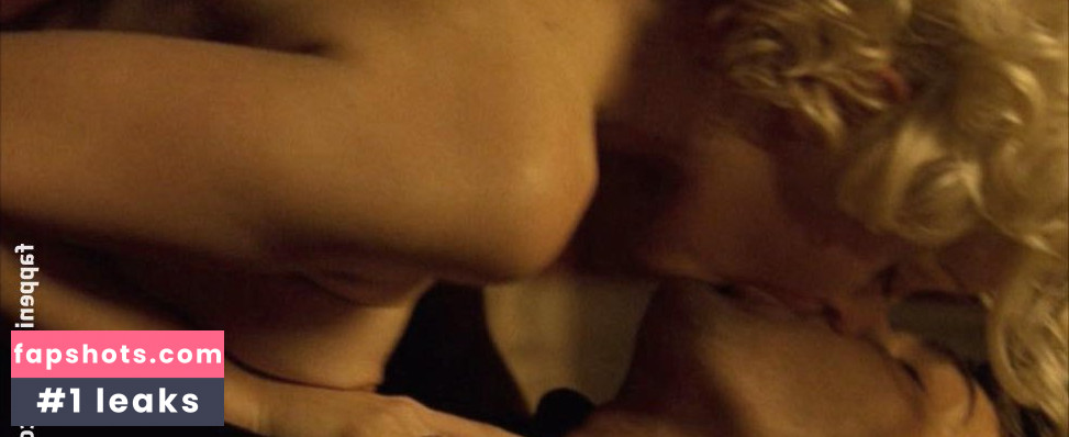 Lindy Booth gallery photo #80