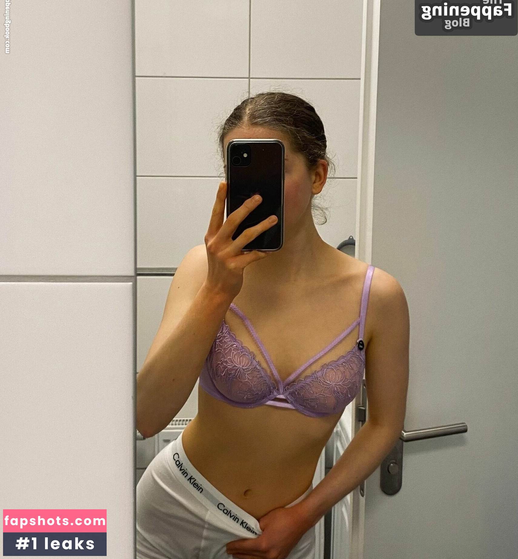 Linnea Sky gallery photo #16