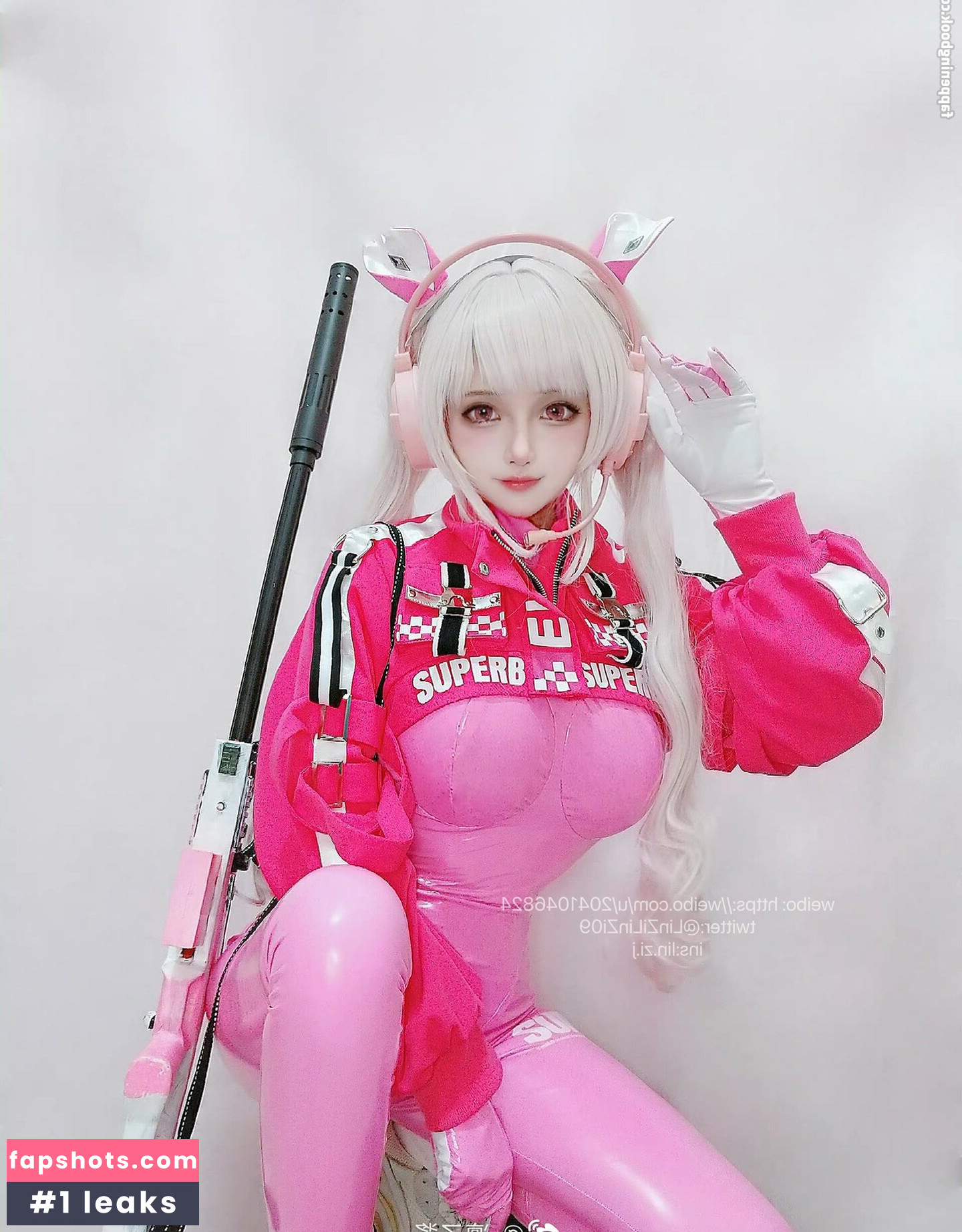 LinZiLinZi09 nude babe gallery