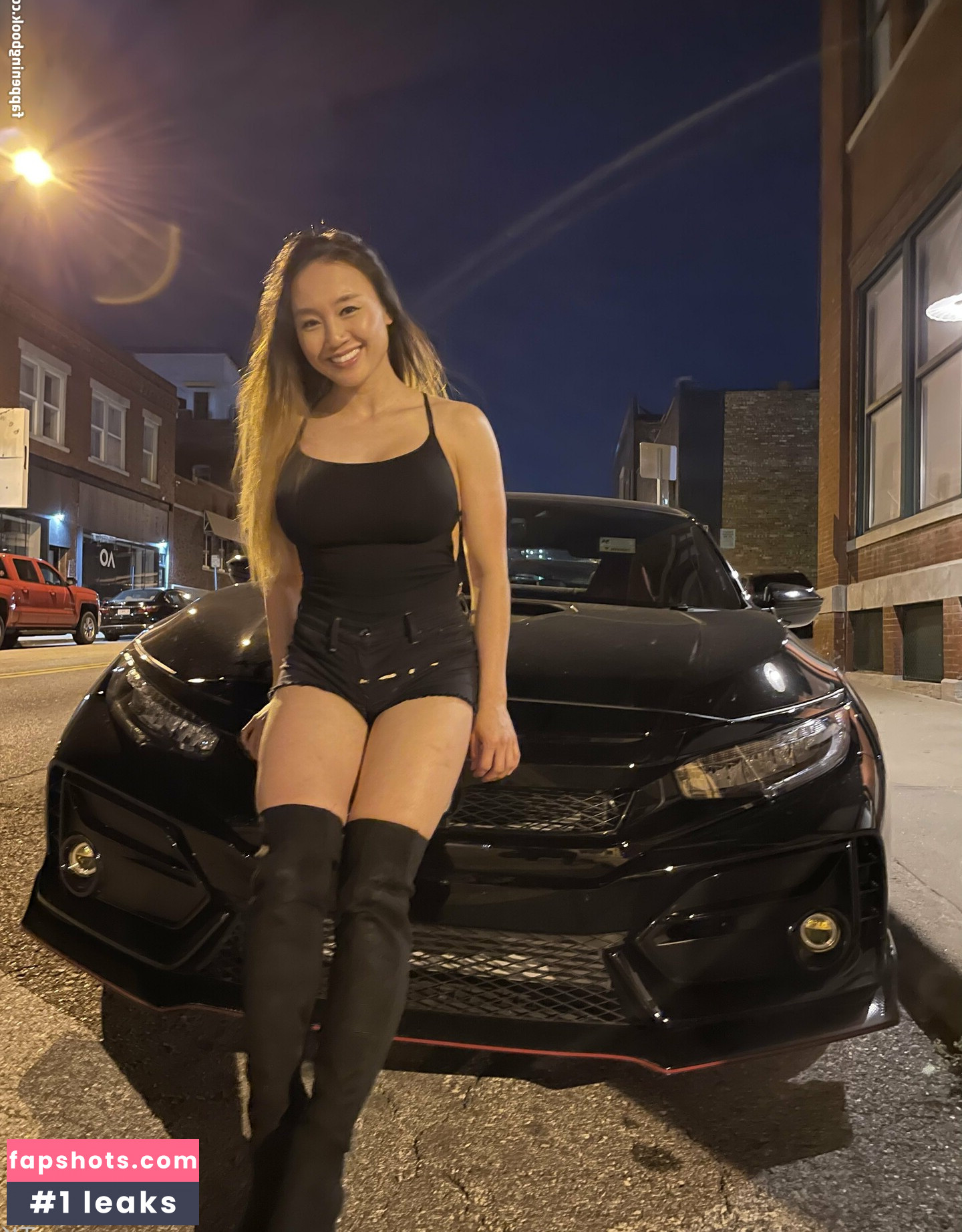 lioness.in.the.sun gallery photo #9