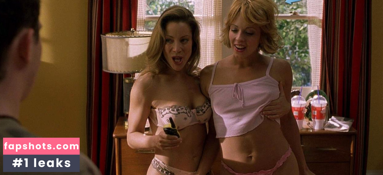 Lisa Arturo gallery photo #23