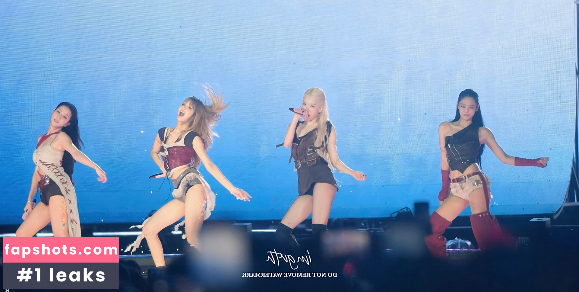 Lisa Blackpink gallery photo #124