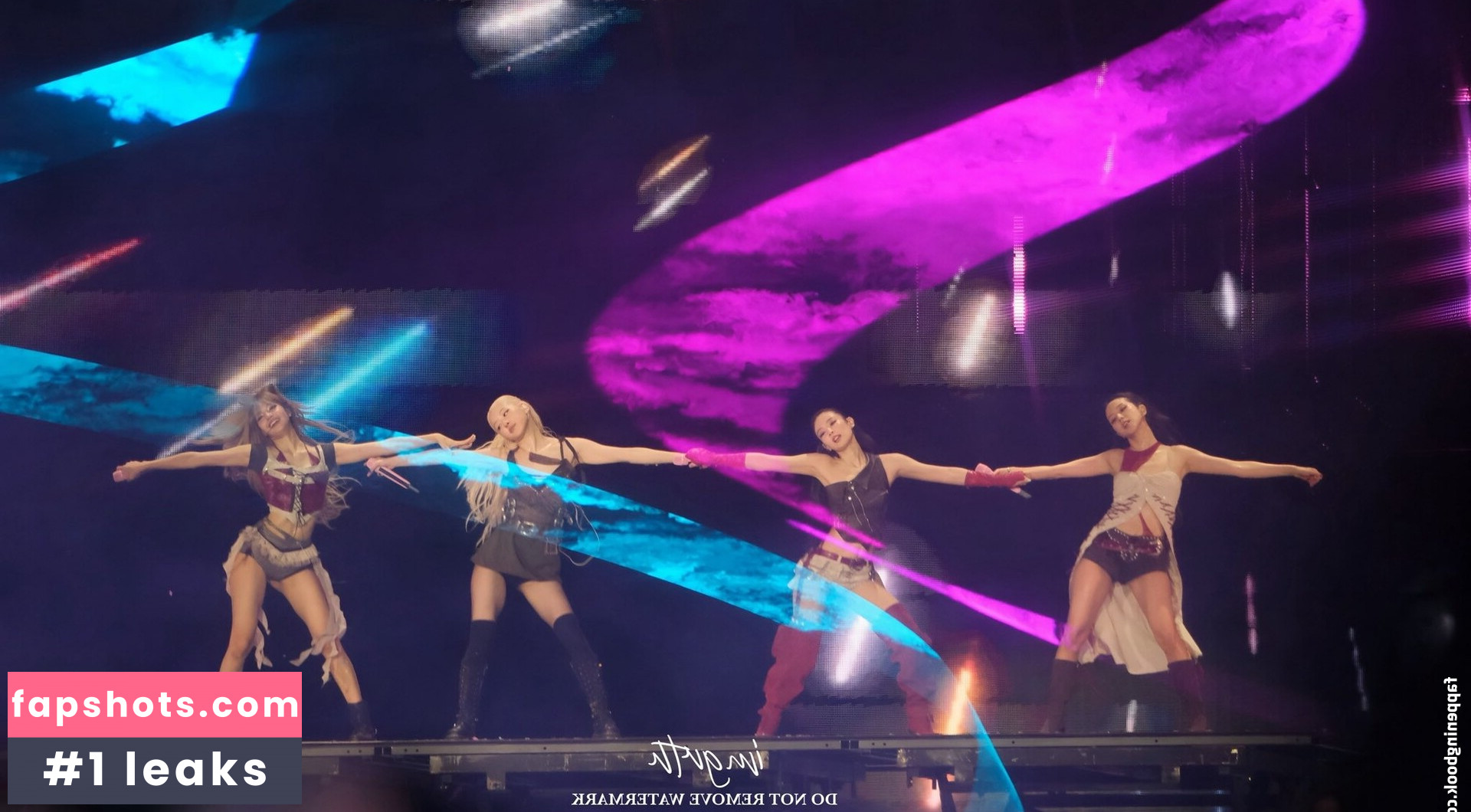 Lisa Blackpink gallery photo #125