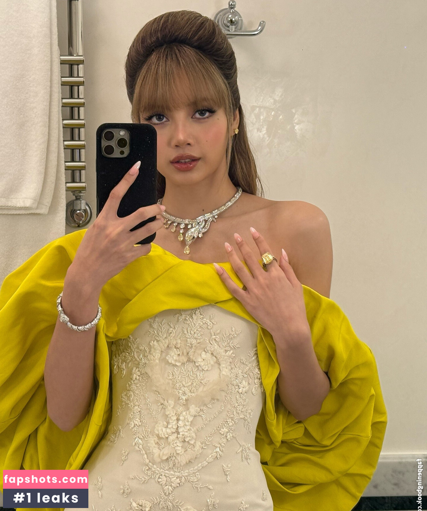 Lisa Blackpink gallery photo #132